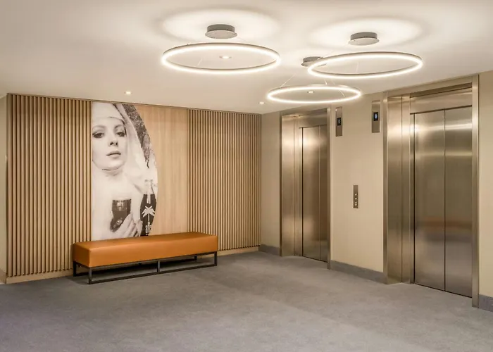 Courtyard By Marriott