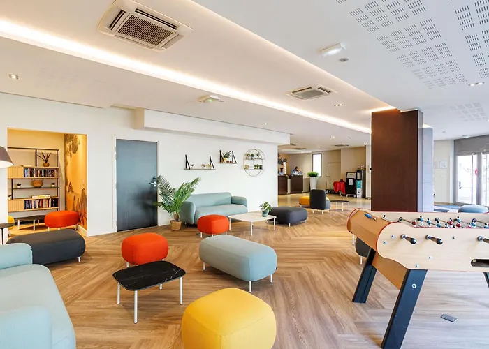 Adagio Centre