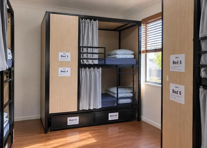 Downtown Backpackers Perth - Note - Valid Passport Required For Check In