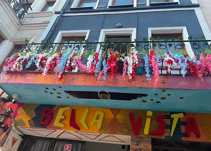 Grand Bella Vista Hostel