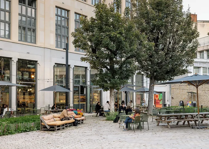 Dog friendly hotels People Lyon