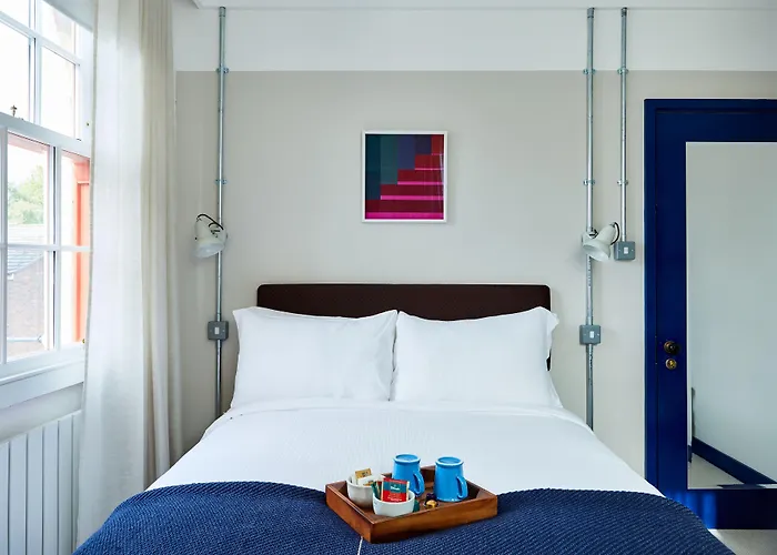 Hotels Close to Airport Buxton