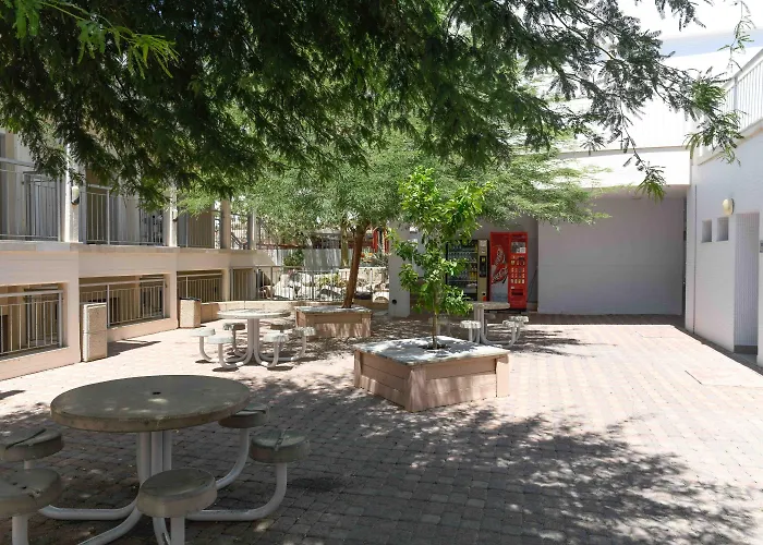 Hi - Eilat Hostel