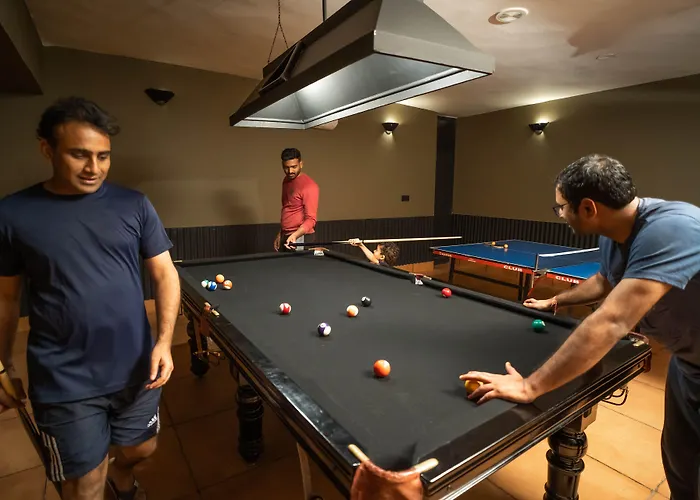 Hotels with tennis Clarks Safari Pushkar