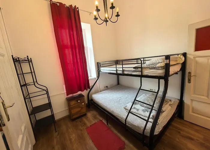Fluxus Hostel