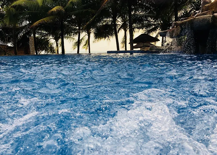 Coral Bay Resort