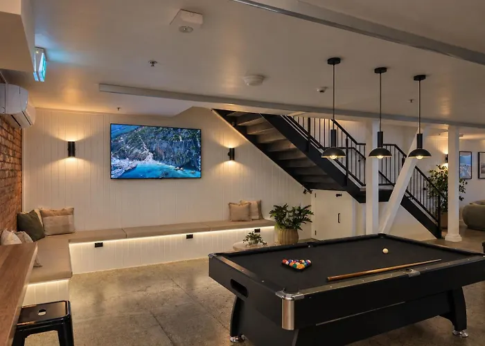 Bayside House