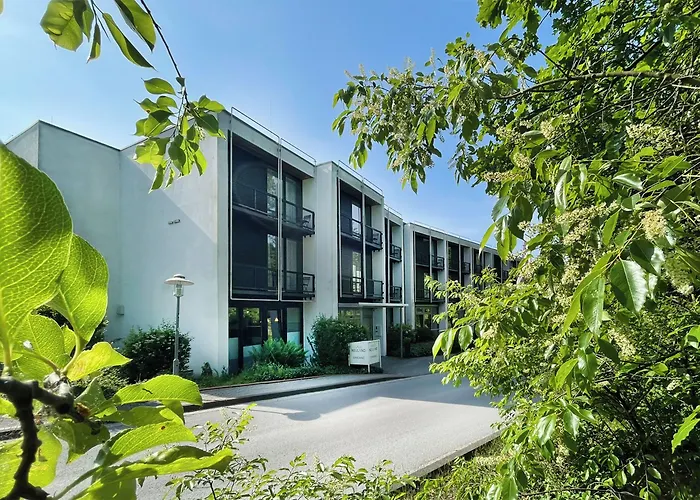 Haus Neuland
