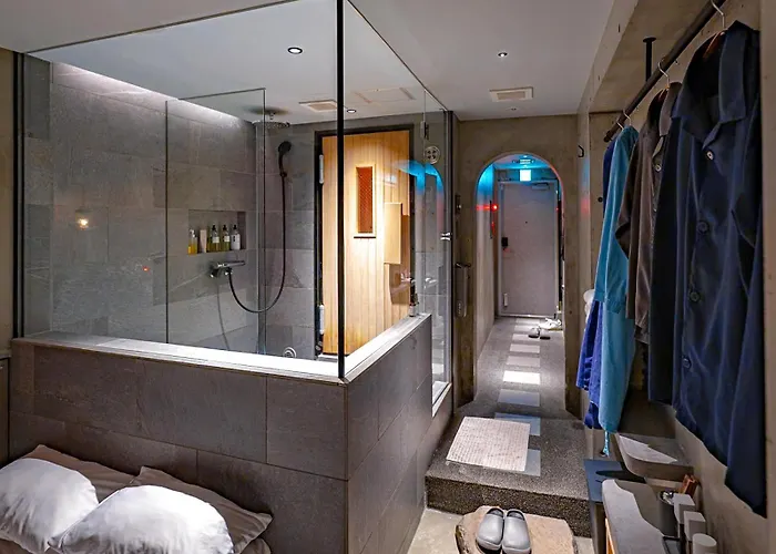 Boutique Sauna Arch