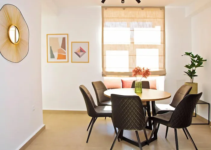 Apartments & Rooms Flowers