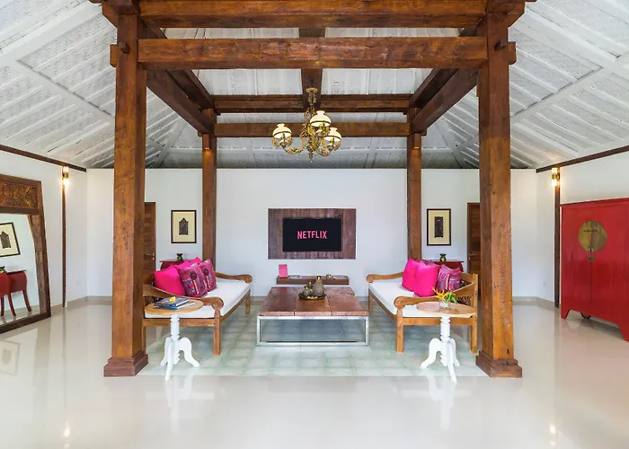 Pinkcoco Gili Air - Constant Surprises & For Cool Adults Only