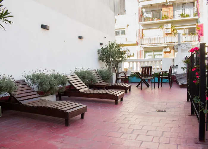 Voyage Recoleta Hostel