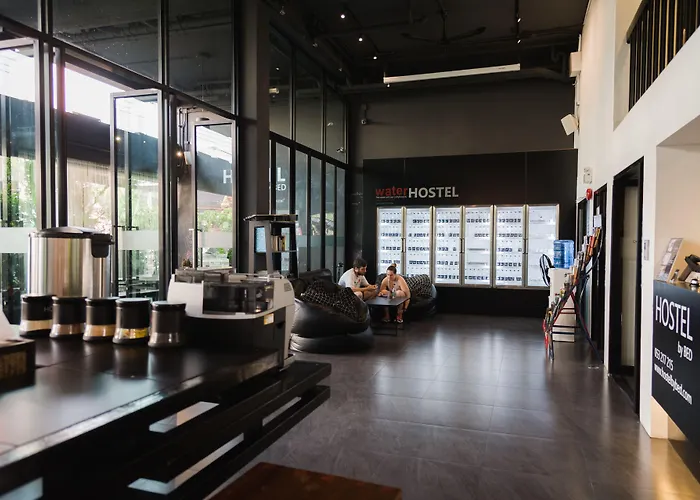 The Common Hostel (Adults Only)
