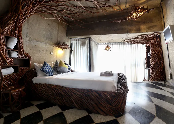 Mo Rooms