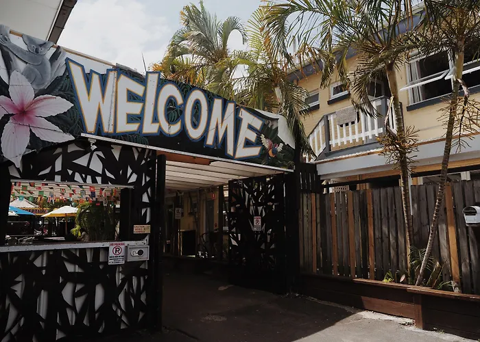 Backpackers In Paradise 18-35 Hostel
