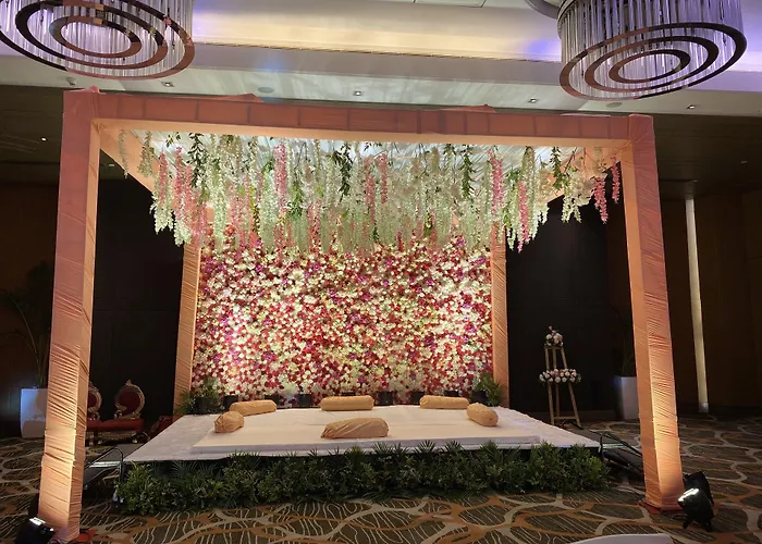 Hotel suites Holiday Inn New Delhi Aerocity By Ihg