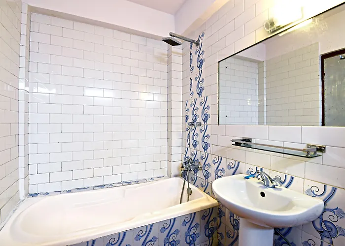 3 star hotels Pleasure Home
