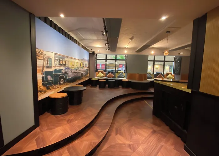 Singer109 Hostel, Hotel&Apartment