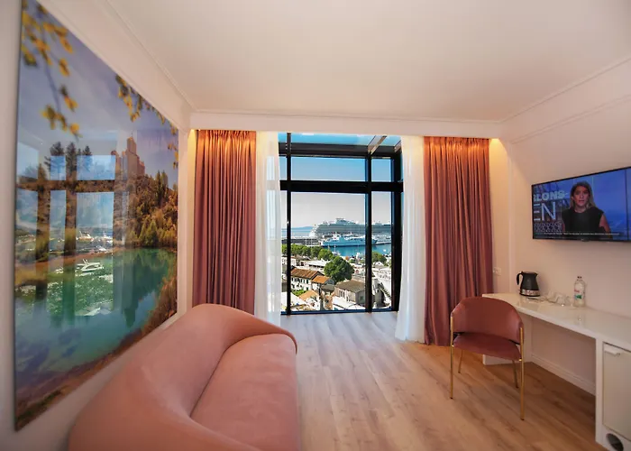 Hotel Luxe