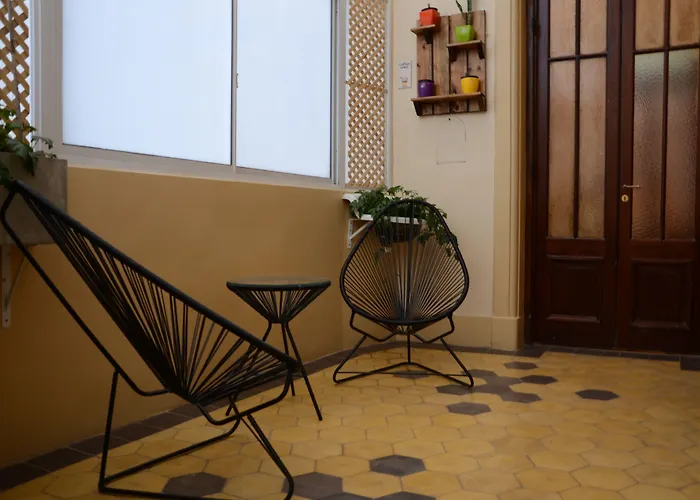 Sabatico Travelers Hostel & Guesthouse