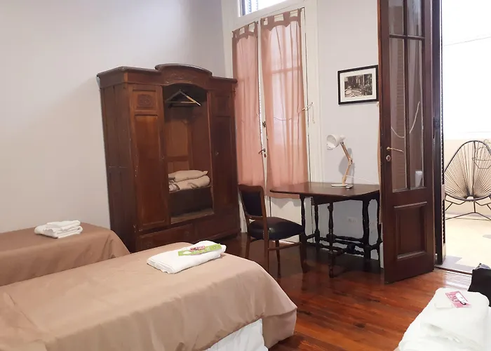 Sabatico Travelers Hostel & Guesthouse