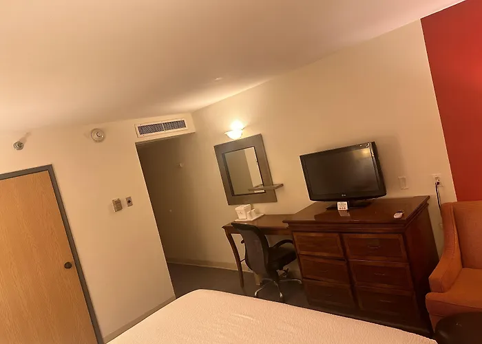Ramada Downtown By Wyndham Anchorage