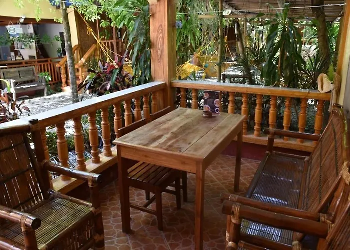 Roy'S Rendezvous Boracay