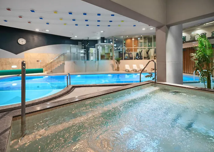 Hotels with tennis New Otani Tokyo Executive House Zen