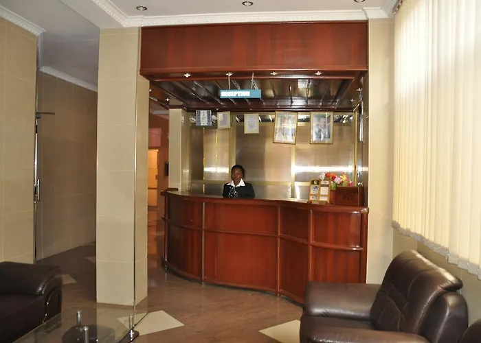 Rich Hotel