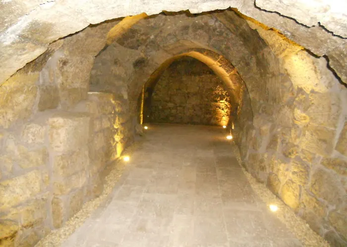 Emebed Posada