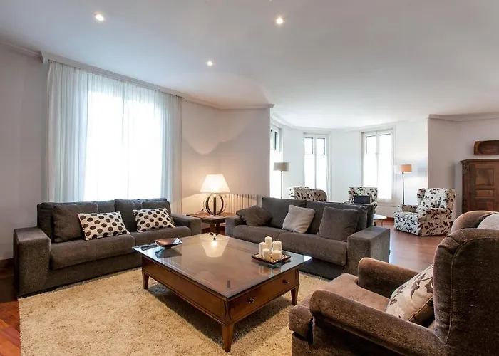 Location Maison Vacances Serennia s Ramblas - Plaça Catalunya