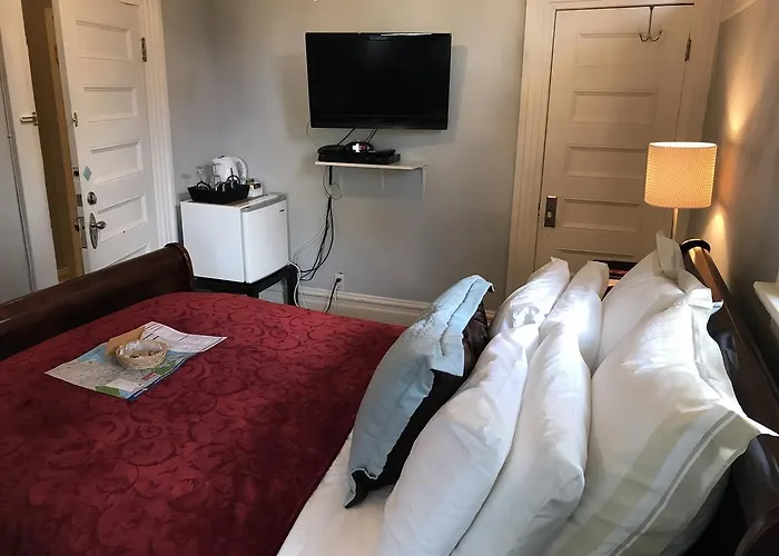 Hotel: Barclay House Bed And Breakfast