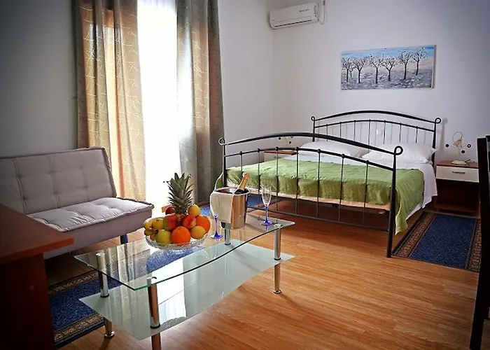 Villa De Chiudi
