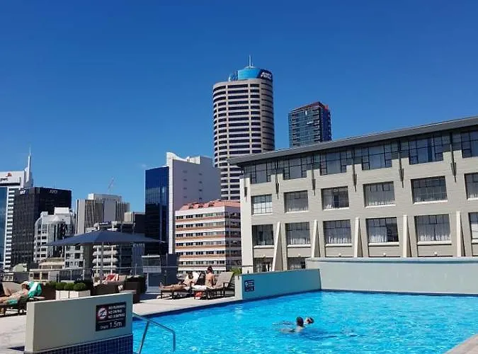 Luxury hotel only: Rendezvous Heritage Hotel Auckland