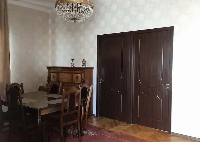 Eka Guest House