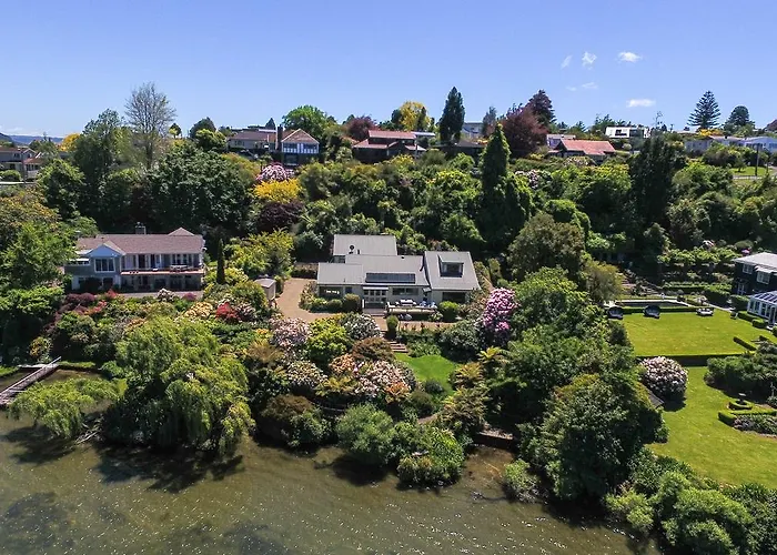 Villa: The Willows