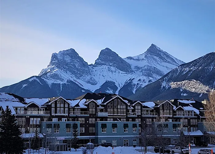 Luxury hotel only: Sunset Resorts Canmore And Spa