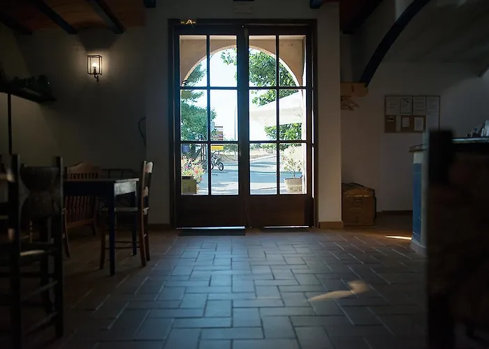 Crux Albergue