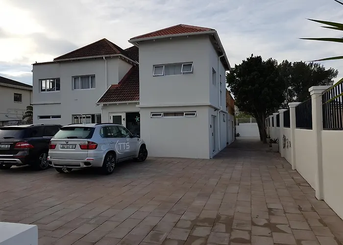 Dog friendly hotels Beachway Guesthouse