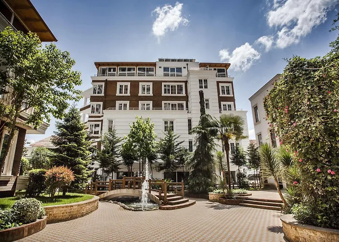  Prestige Tirana