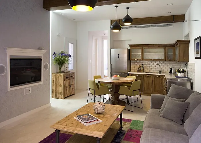 Vacation rental: Molcho Neve Tzedek
