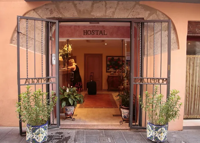 Family Hotel: Hostal Antigua Morellana
