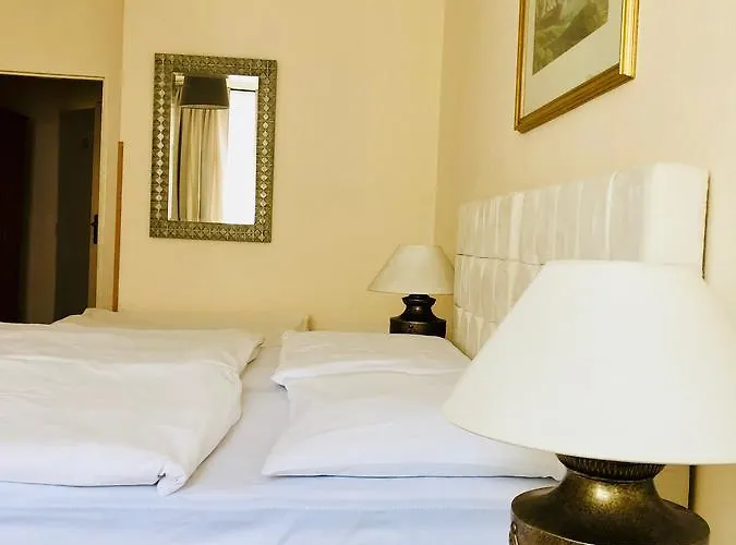 Mira Inn