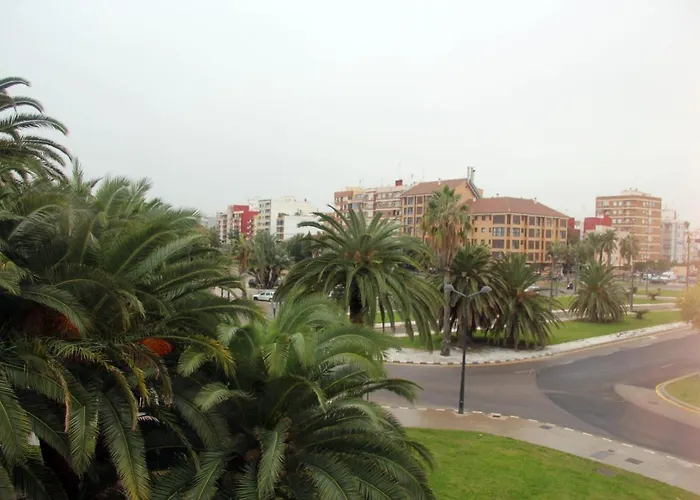 Holiday Apartments Malvarrosa Beach
