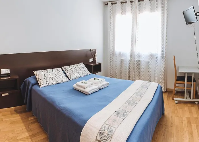 Hotel con vistas: Hostal CASASNOVAS