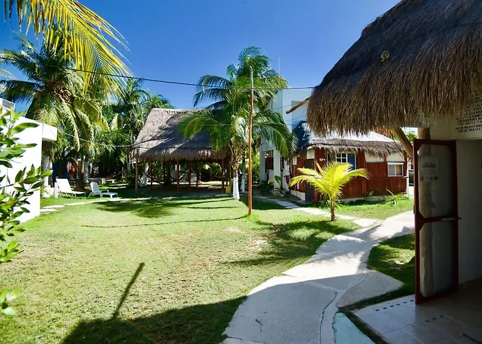 Golden Paradise Hostel