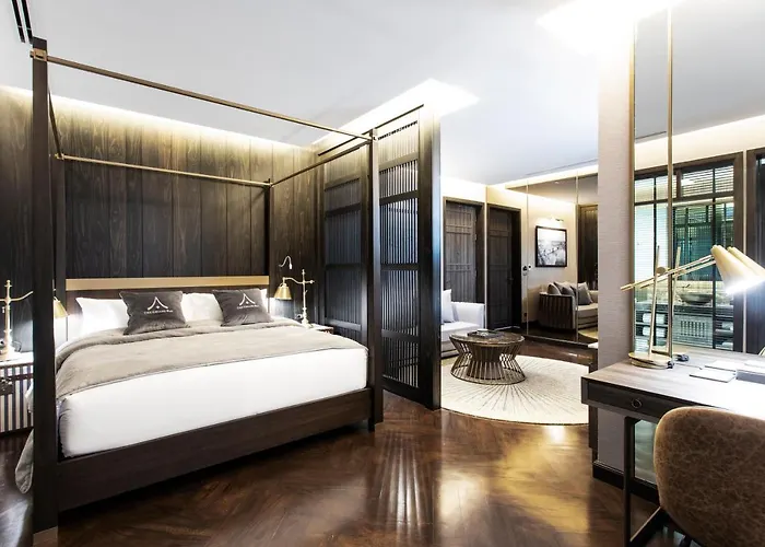 Family Hotel: The Chiang Mai Old Town