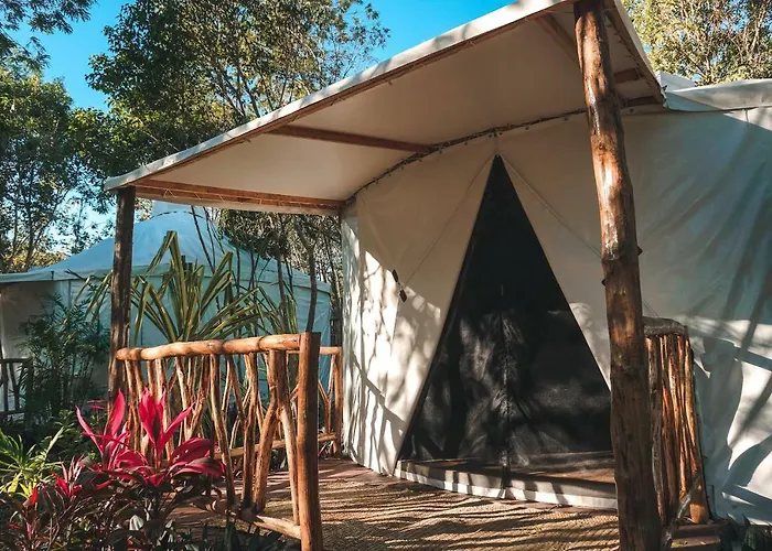 Vacation rental: Huaya Camp