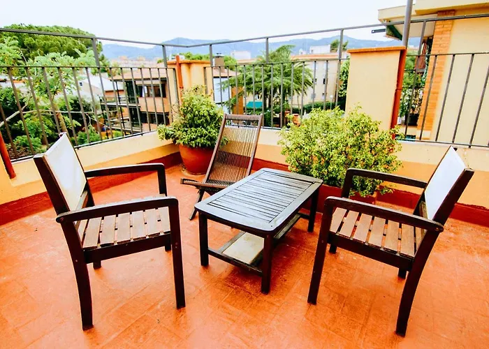 Garden House Hostel Barcelona By Feetup Hostels