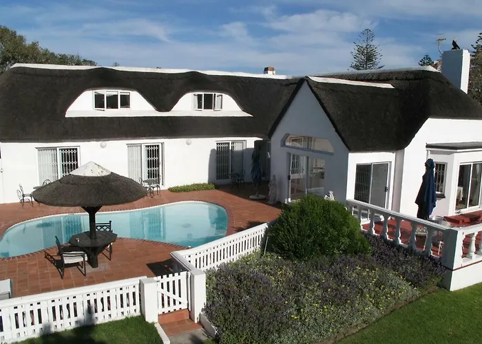 Self catering: Lagoon Lodge
